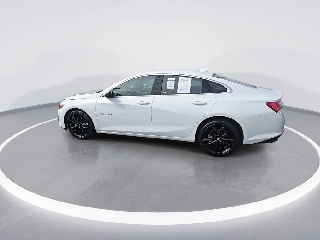 Used 2024 White Chevrolet LT image 6