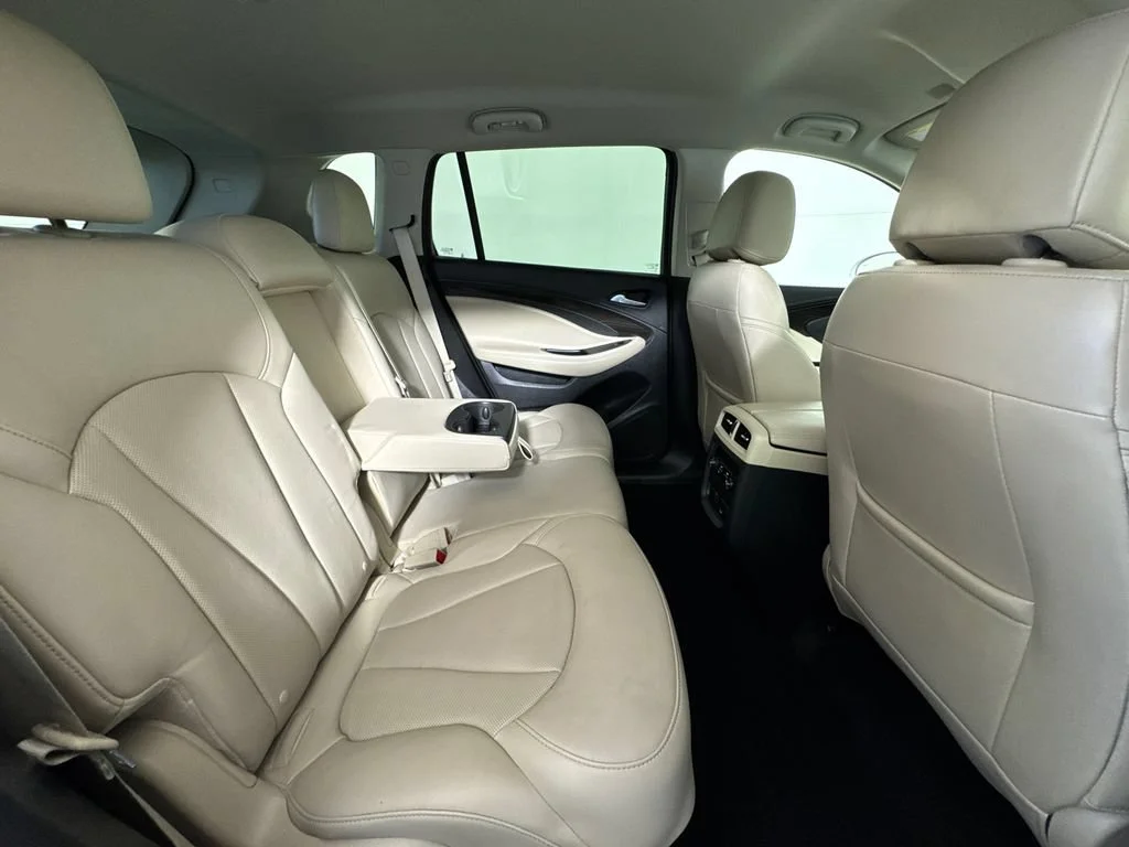 Used 2020 SUMMIT WHITE Buick Premium image 15