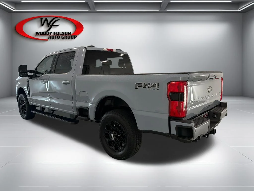 New 2026 Glacier Gray Metallic Tri-Coat Ford F-250® Lariat® image 8