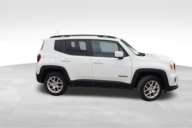 Used 2019 White Jeep Latitude image 2