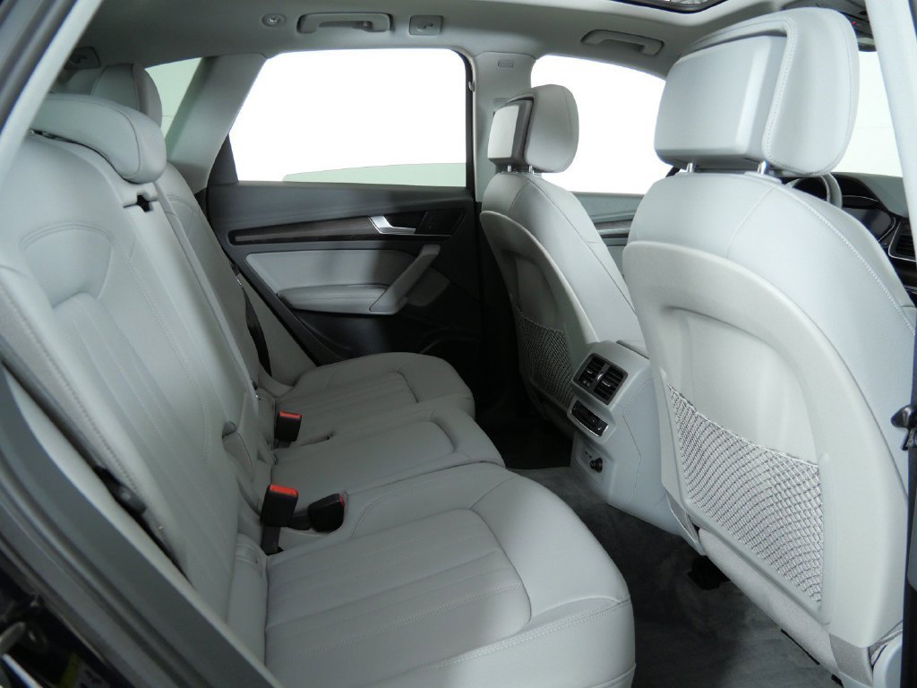 Used 2020 Blue Audi 45 Premium Plus image 25