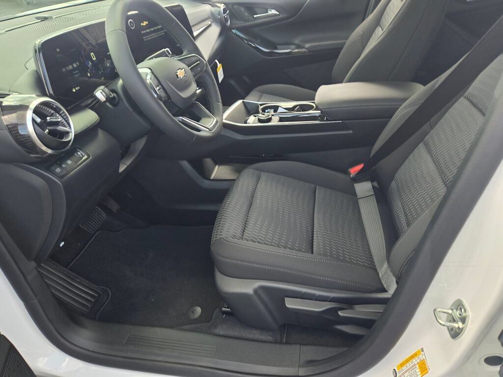 2027 Chevrolet Equinox LT - Photo 14