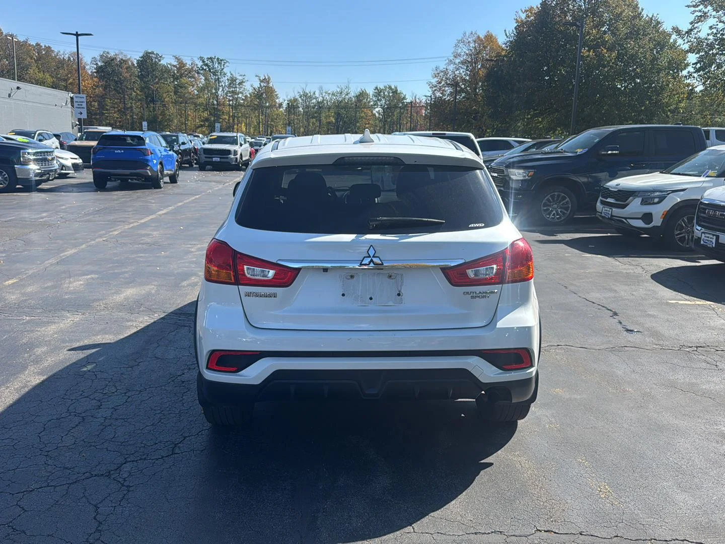 Used 2018 Diamond White Pearl Mitsubishi LE 2.0 image 6