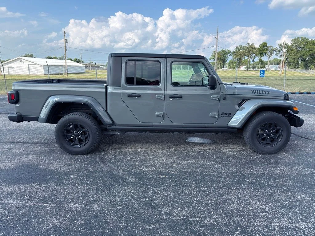 Used 2022 Gray Jeep Willys image 11