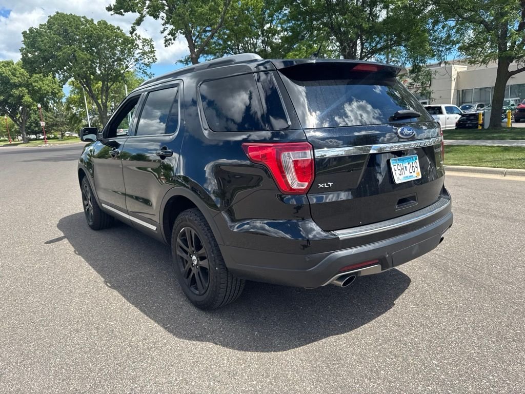 Used 2018 Black Ford XLT image 6