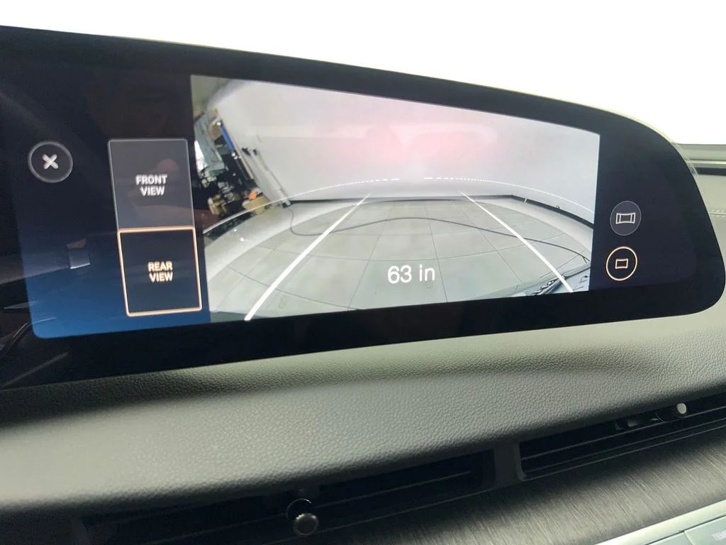 Used 2023 Gray Lucid Touring image 65