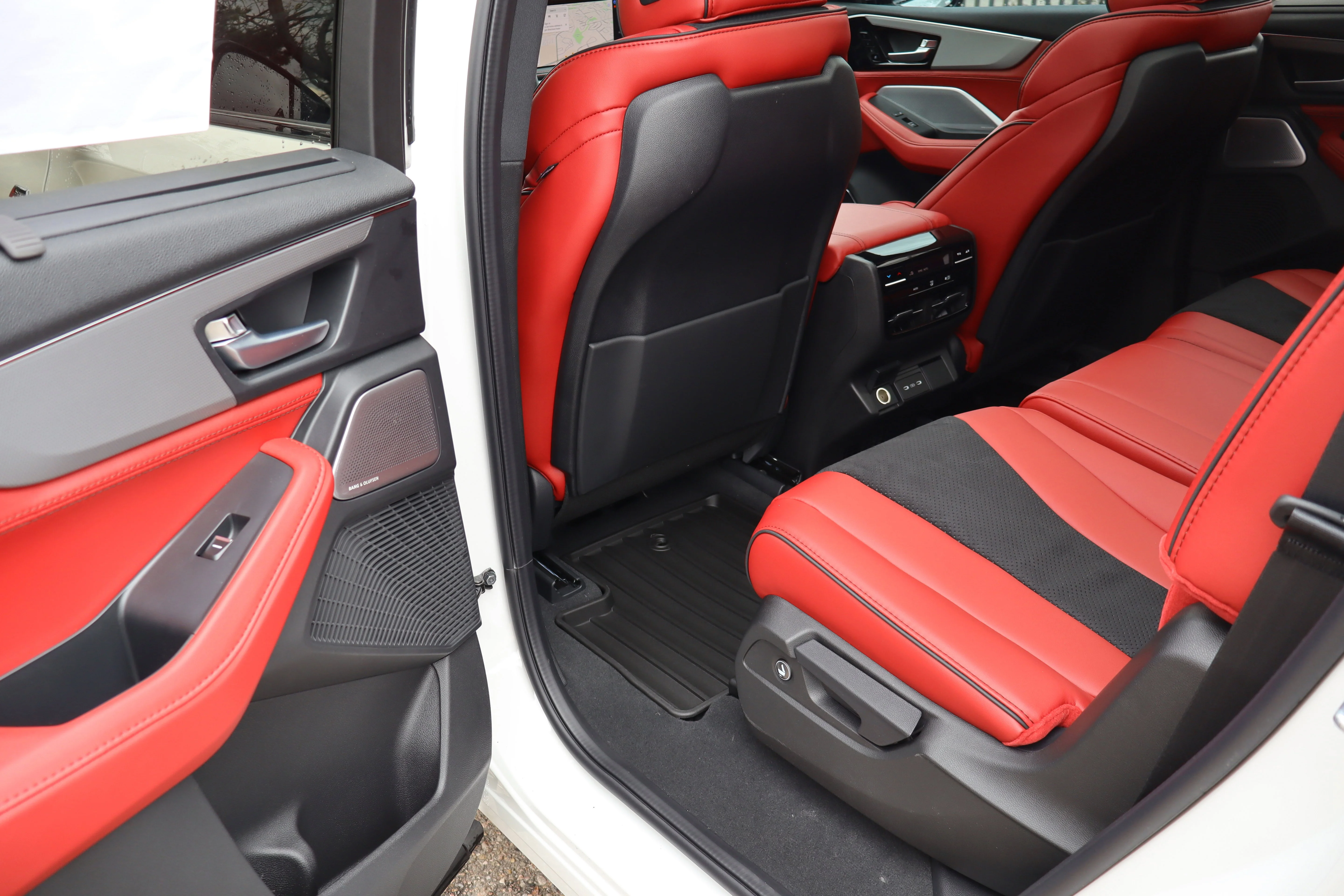 New 2026 Platinum White Pearl Acura w/A-Spec Package image 25