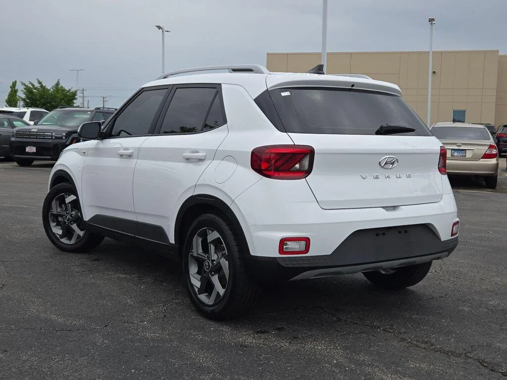 Used 2022 Ceramic White Hyundai SEL image 13