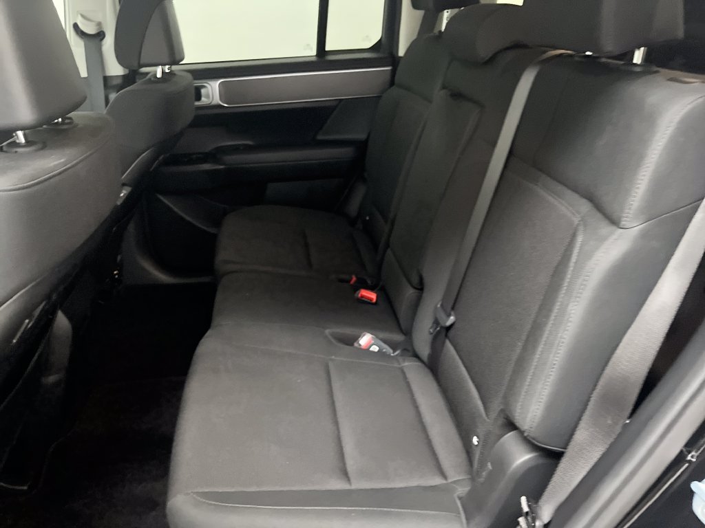 Used 2026 Black Hyundai SE image 13