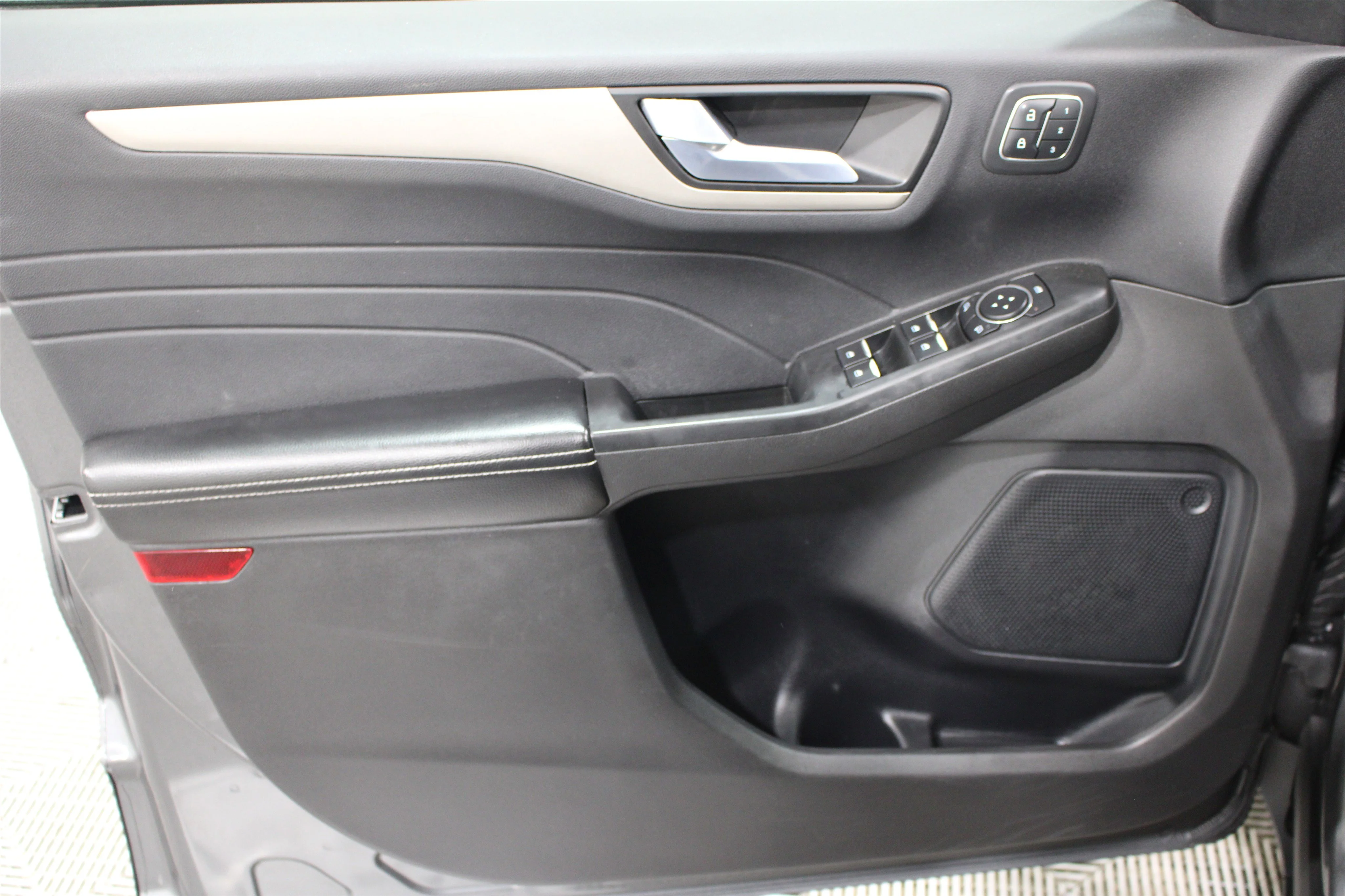 2022 Ford Escape SEL - Photo 6