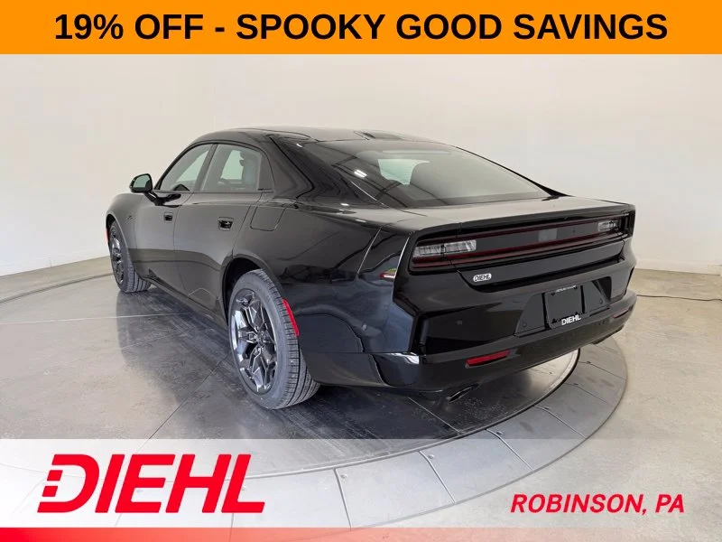 New 2026 Diamond Black Crystal Pearlcoat Dodge R/T image 5