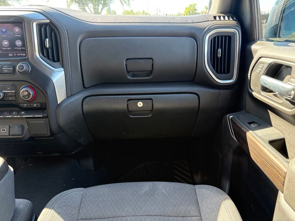 Used 2022 Black Chevrolet LT image 7