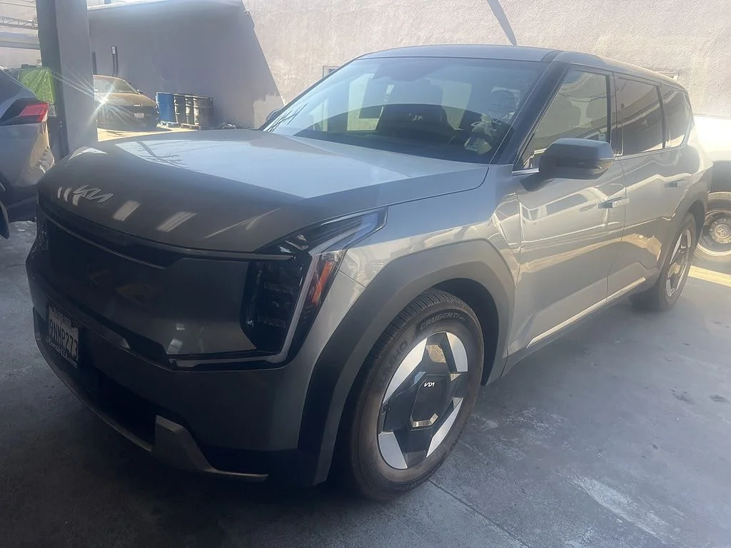 Used 2024 Gray Kia Light Long Range image 2