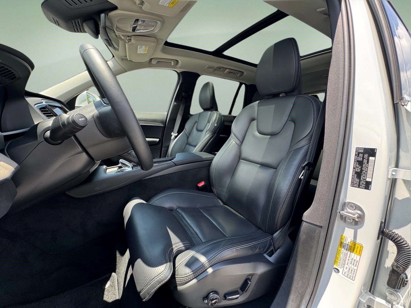 Used 2024 Crystal White Metallic Volvo Ultimate Bright Theme image 20