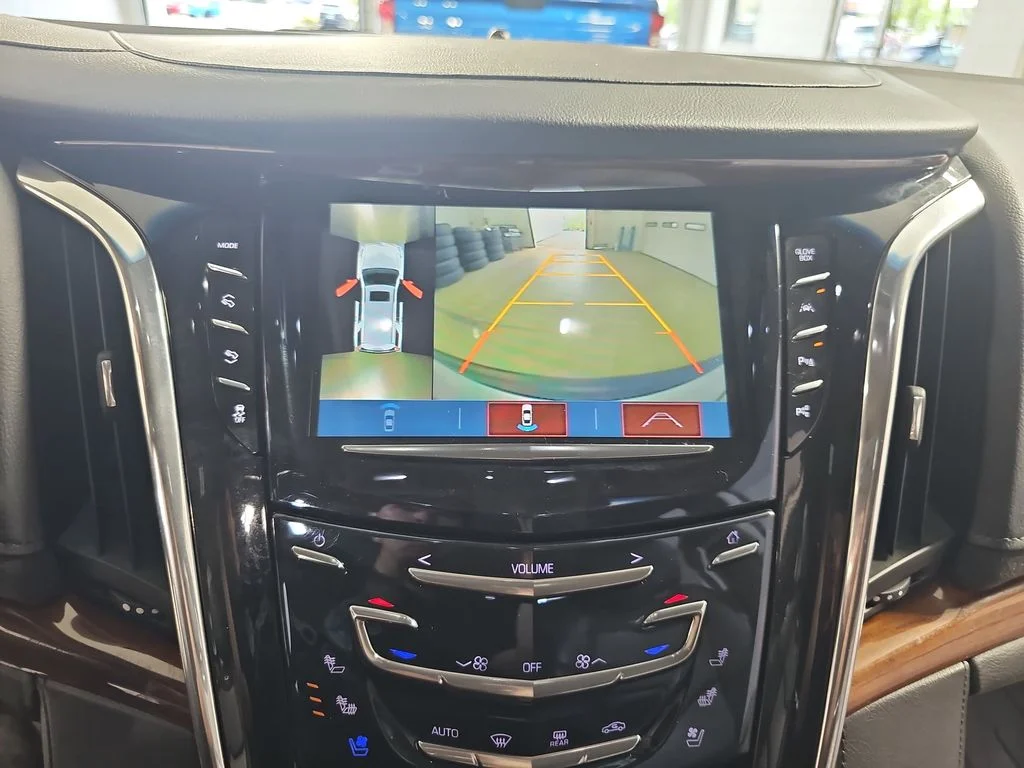 Used 2018 White Cadillac Luxury image 29