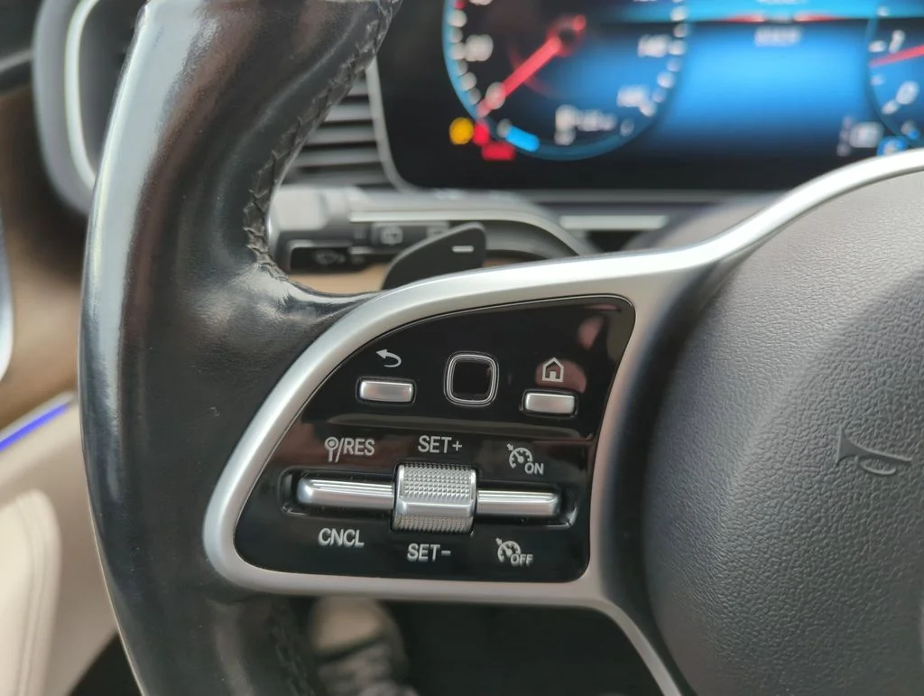 Used 2021 Black Mercedes-Benz GLE 350 image 22