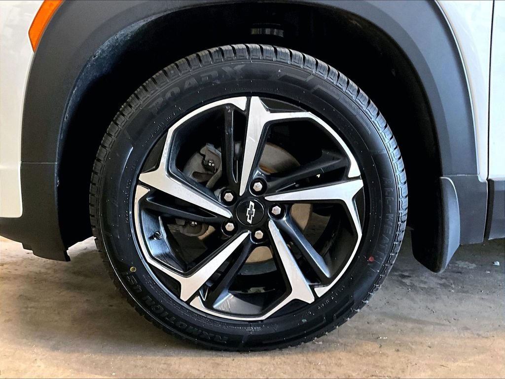 Used 2021 Summit White Chevrolet RS image 7