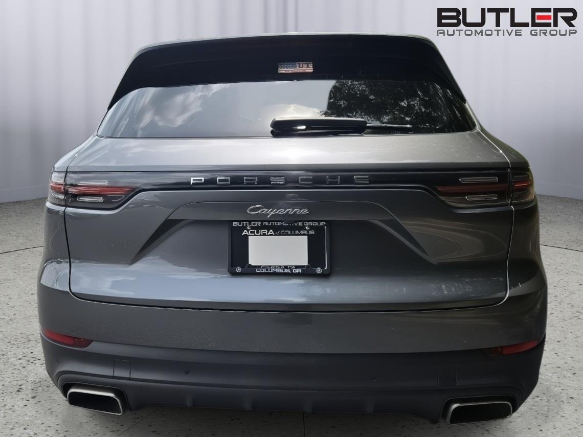 Used 2020  Porsche Base image 5