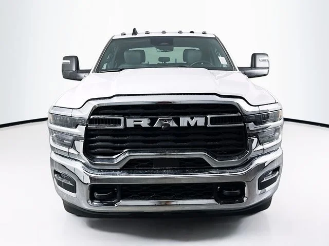 New 2026 Bright White Clear-Coat Exterior Paint RAM TRADESMAN image 2