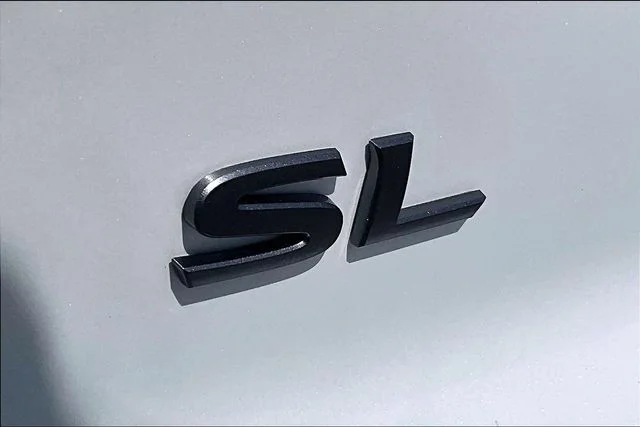 New 2026 Nissan Pathfinder SL 4D Sport Utility