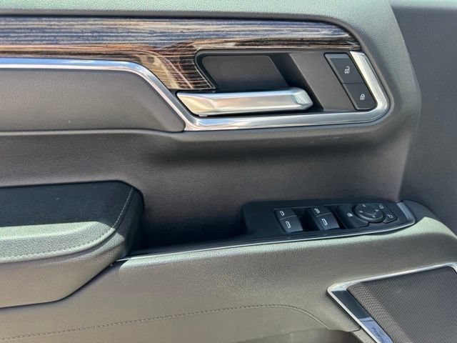 Used 2023 Summit White GMC SLE image 12