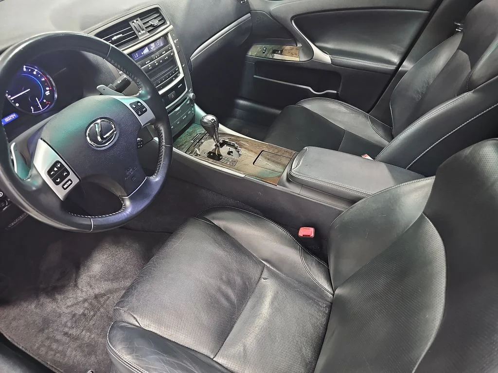 Used 2011 White Lexus 250 image 18