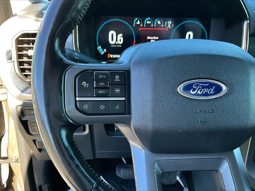 Used 2021 Gray Ford Lariat image 12