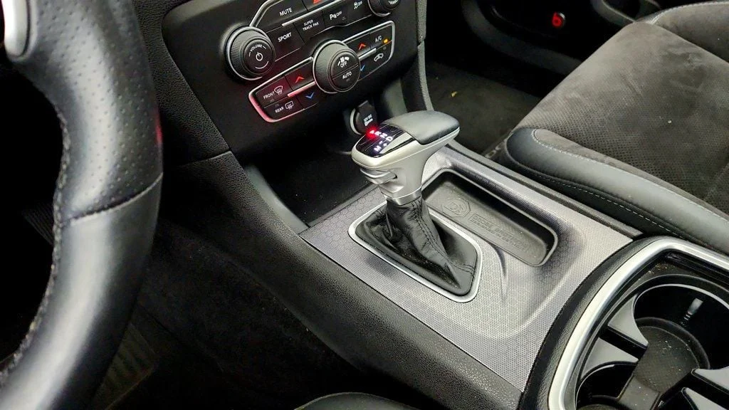 Used 2017 Contusion Blue Pearlcoat Dodge R/T Scat Pack RWD w/ Alcantara Pkg & Beats Audio image 17