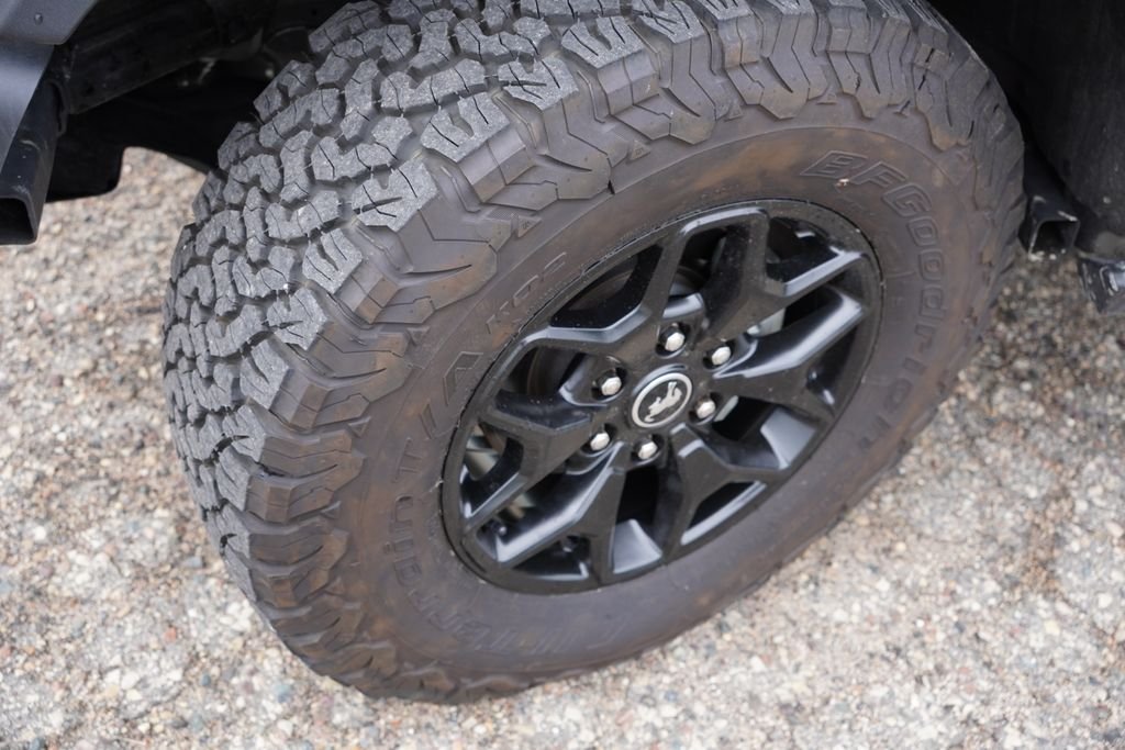 Used 2025 Gray Ford Badlands image 15