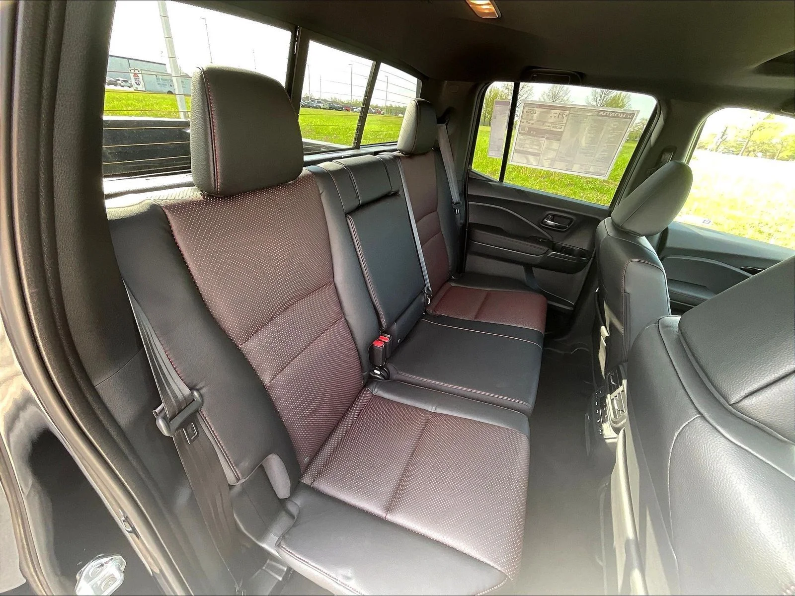 2026 Honda Ridgeline Black Edition - Photo 11