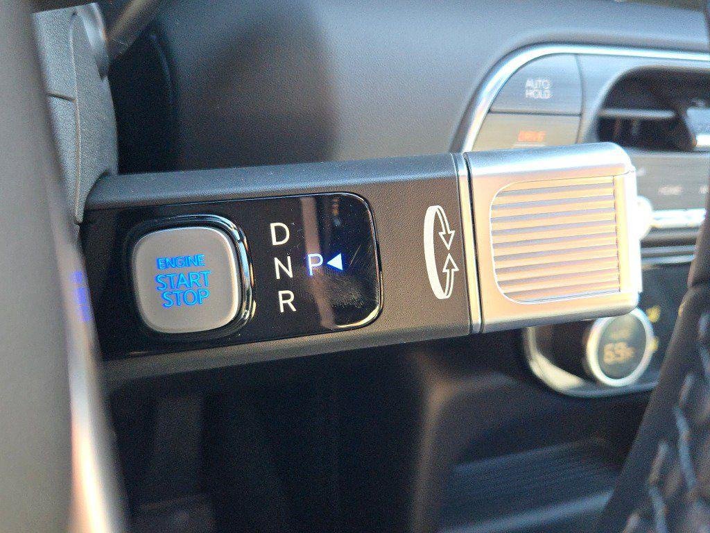 New 2026 White Hyundai Calligraphy AWD image 33