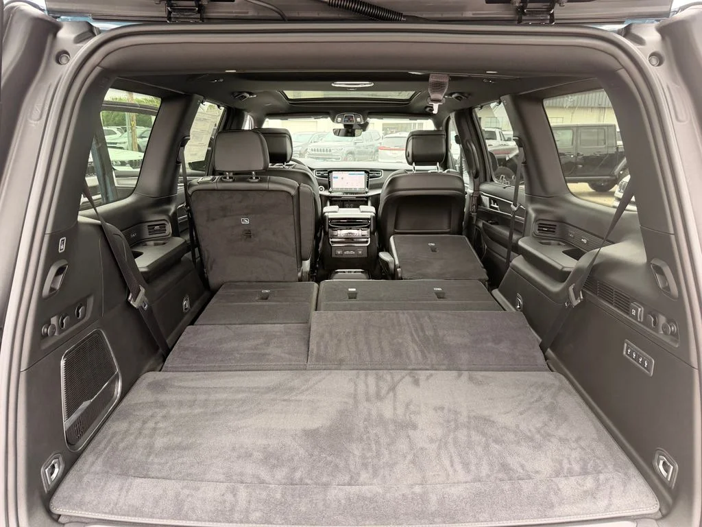 New 2026 Blue Jeep Limited Reserve image 21