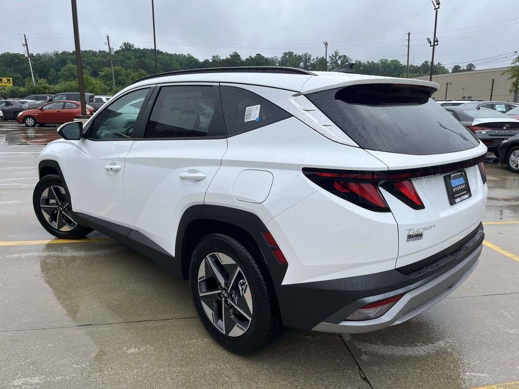 New 2026 White Hyundai SEL FWD image 5