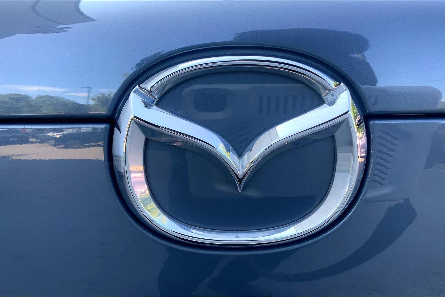 Certified Used 2023 Polymetal Gray Metallic Mazda 2.5 S Carbon Edition image 33