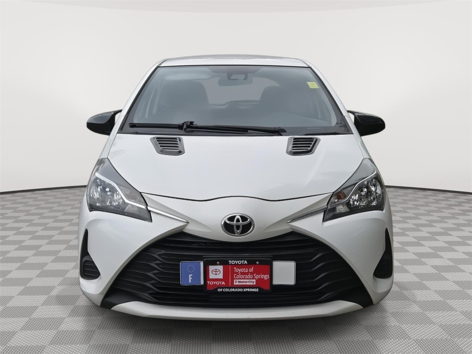 Used 2018 Ice Cap Toyota L image 4