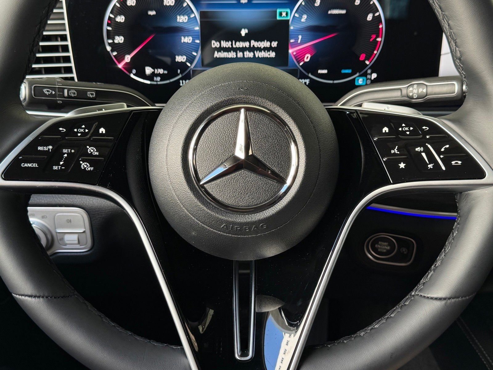 New 2026 Obsidian Black Metallic Mercedes-Benz GLE 350 image 12