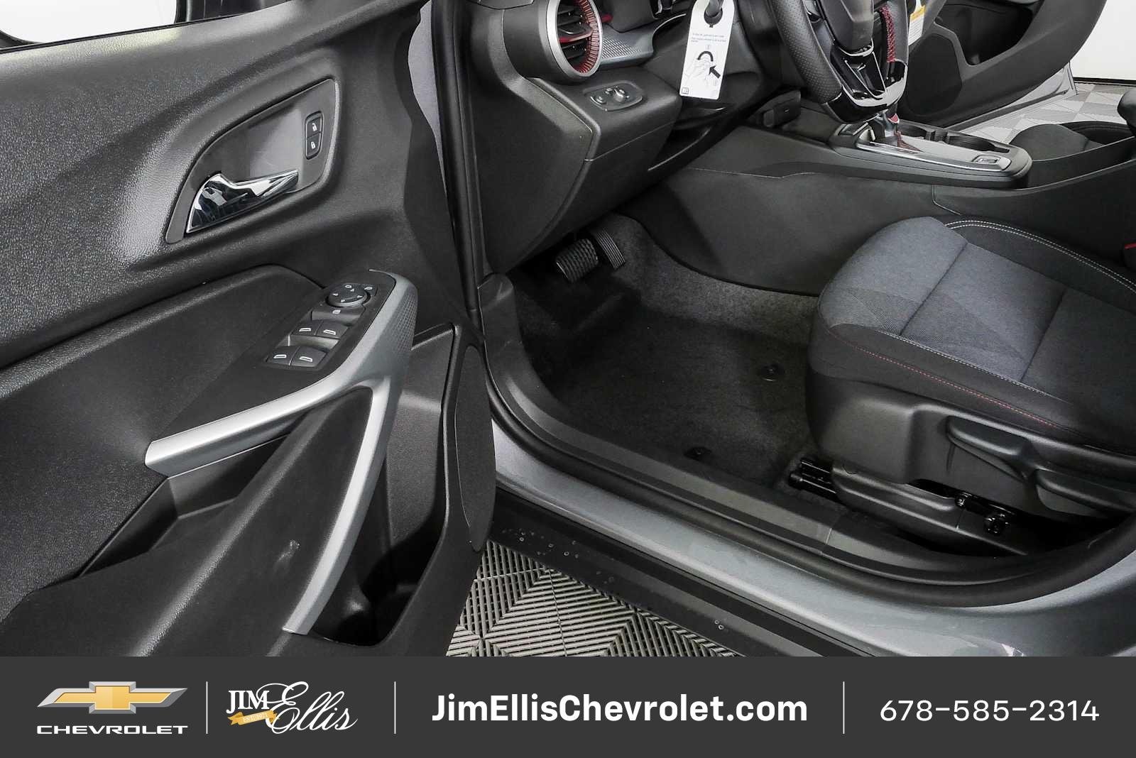 2026 Chevrolet Trax RS - Photo 7
