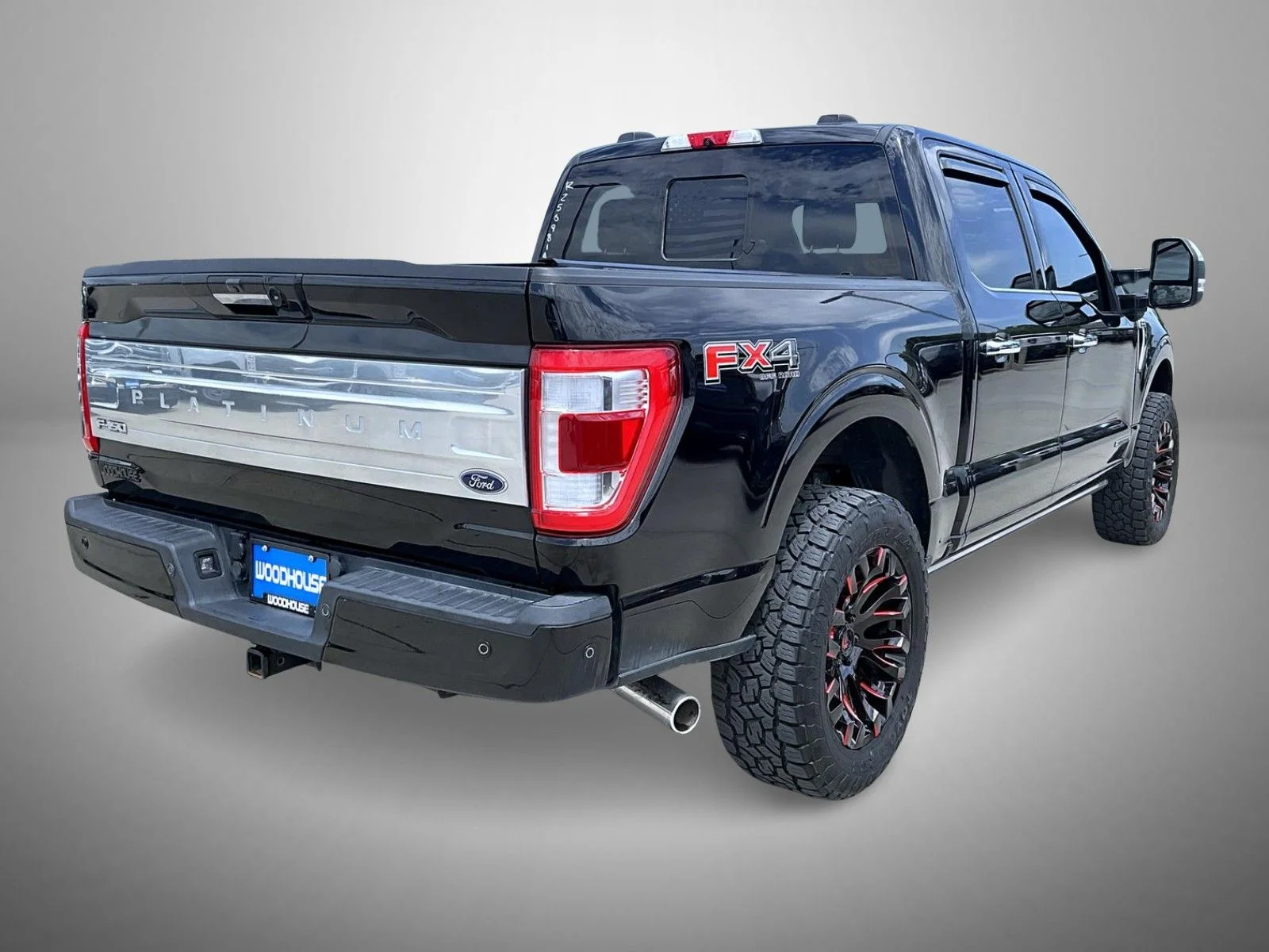 Used 2022 Black Ford Platinum image 5