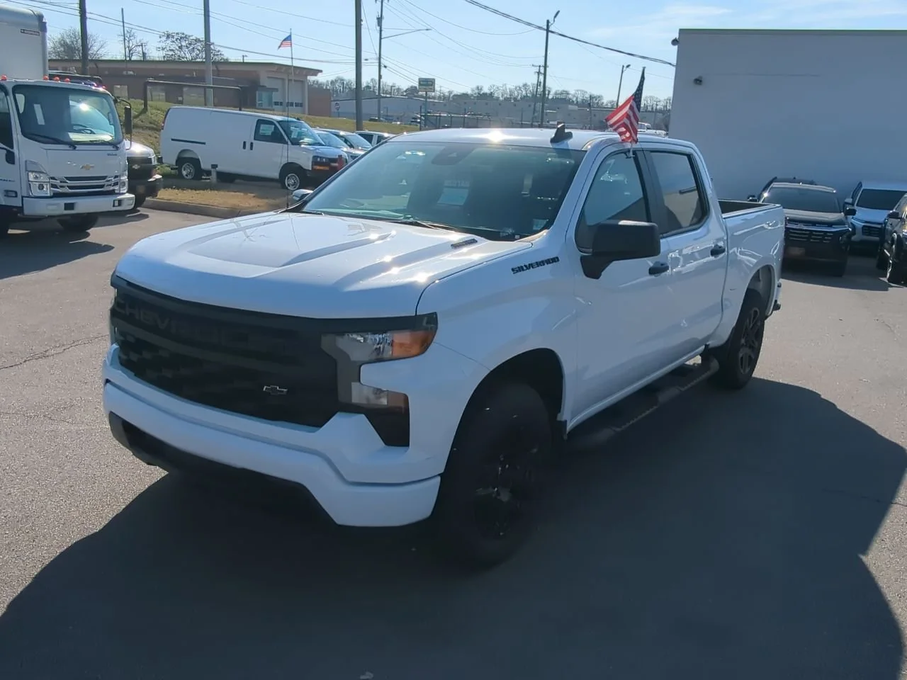 Used 2025 Summit White Chevrolet Custom image 4