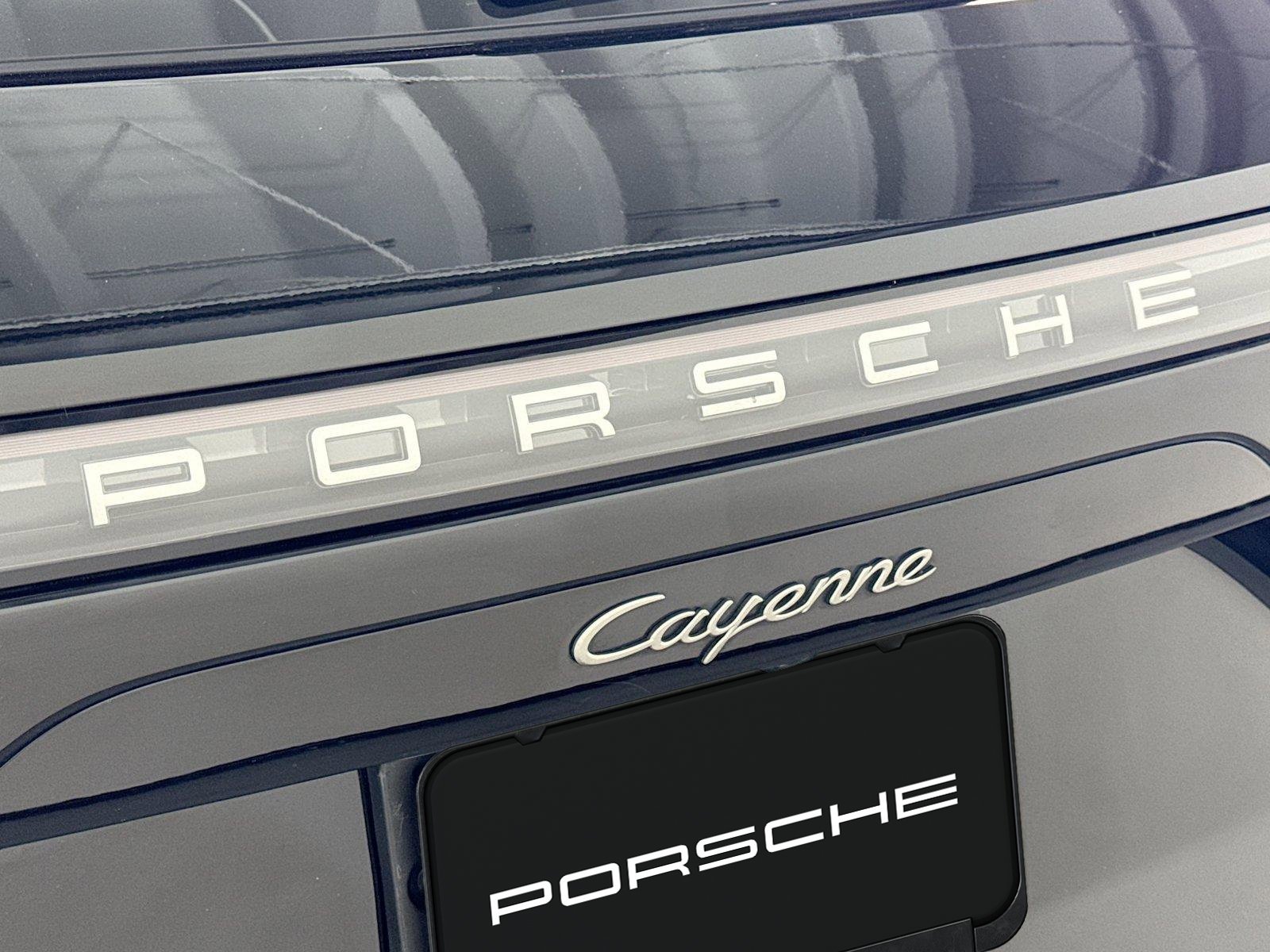 Used 2023 Black Porsche  image 25