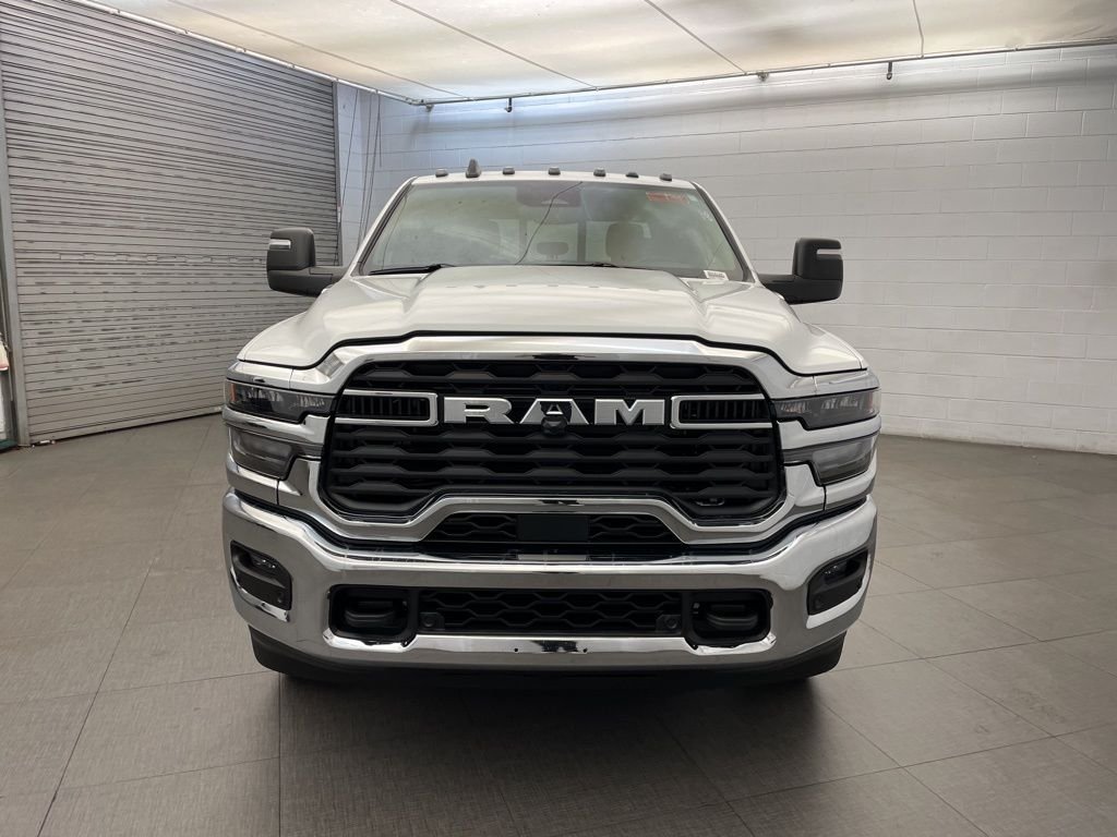 New 2026 Bright White Clear-Coat Exterior Paint RAM Tradesman DRW image 6
