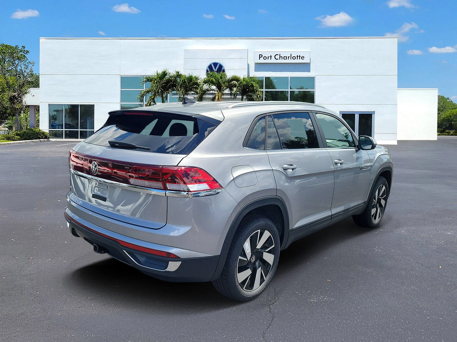 New 2026 Silver Volkswagen SE w/Technology image 32
