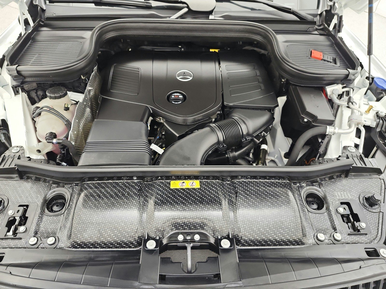 Certified Used 2026 Polar White Mercedes-Benz GLE 350 SUV image 17