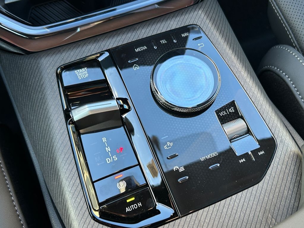 New 2026 Black Sapphire Metallic BMW 30 xDrive image 29