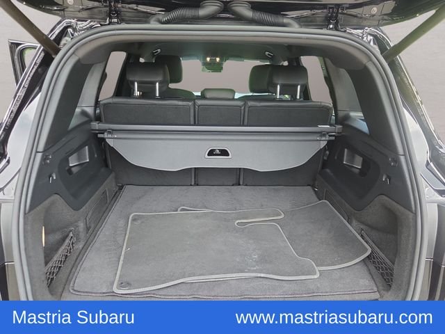 Used 2024  Mercedes-Benz GLB 250 image 32