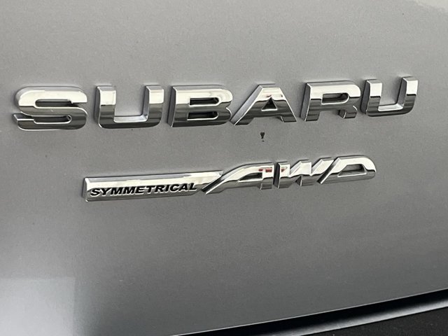 Used 2023 Ice Silver Metallic Subaru Premium image 25