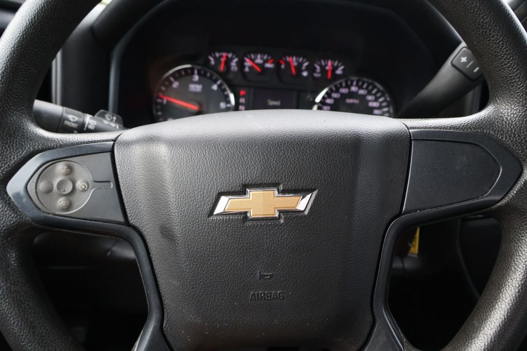 Used 2018 BLACK Chevrolet Custom image 19