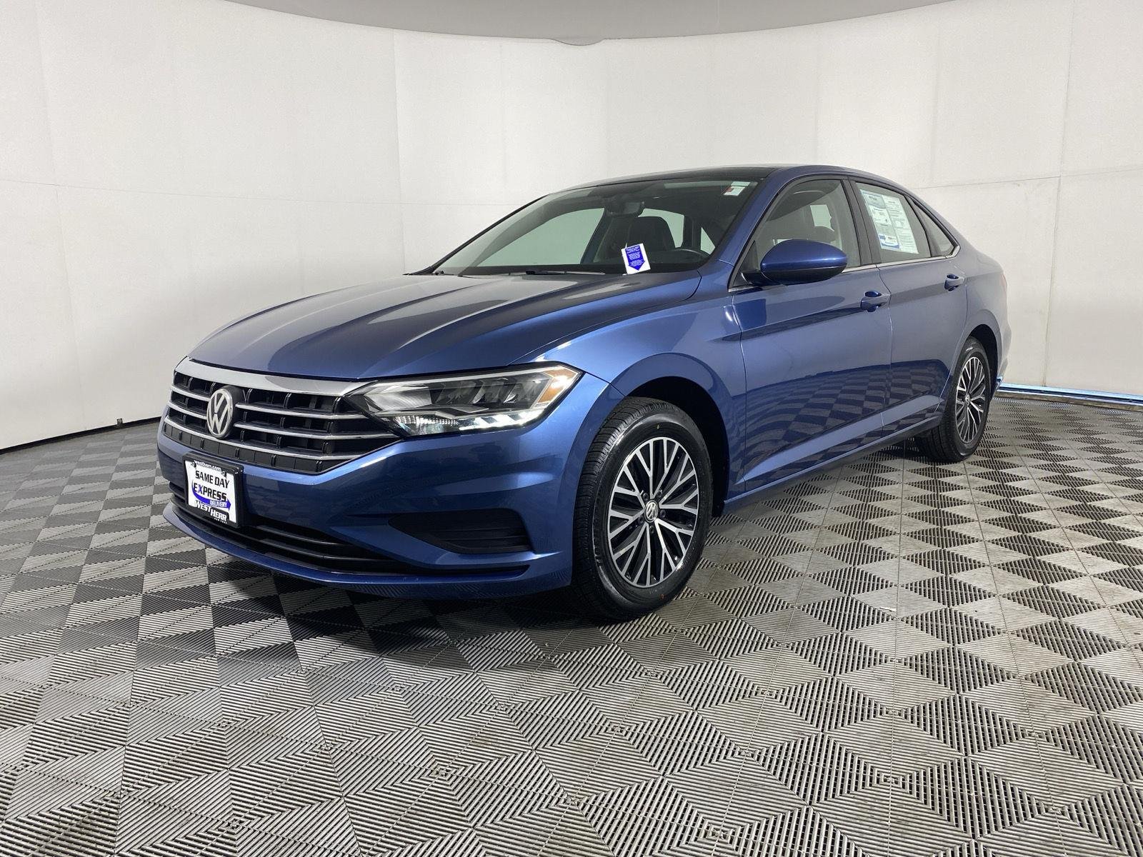 Used 2020 Blue Silk Metallic Volkswagen S image 3
