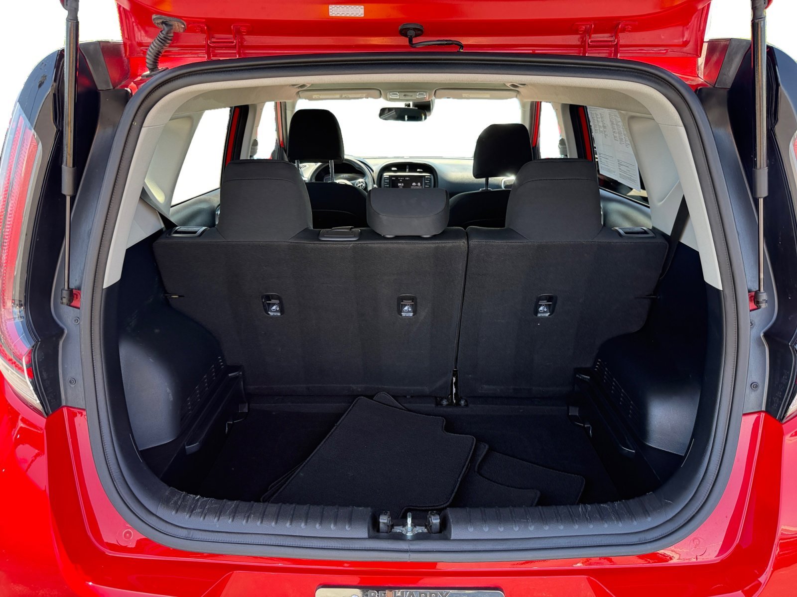 Used 2024 Inferno Red Kia LX image 17