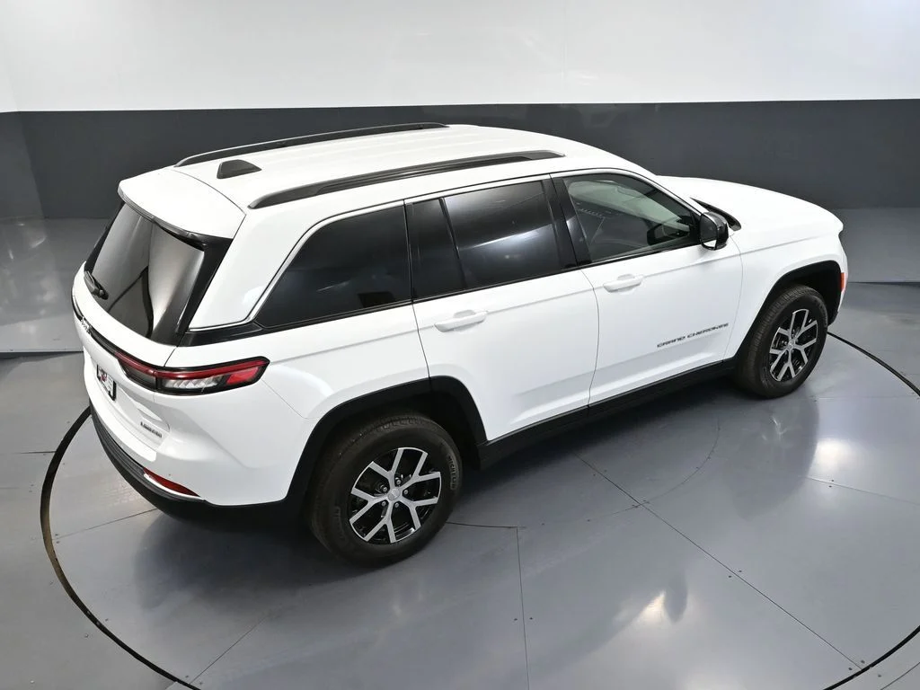 Certified Used 2024 White/off-white Jeep Limited image 55